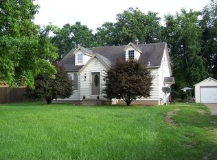116 E Country Ln, Collinsville, IL