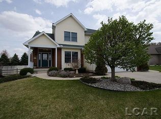 920 Red Oak Ct, Tecumseh, MI 49286