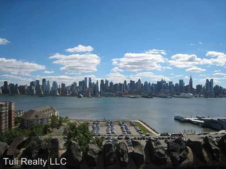 4530-Park Ave Skyline Apartments, LLC — Photo 27
