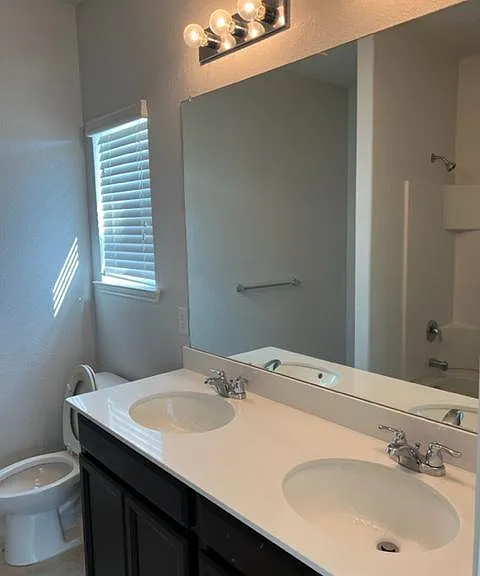 928 Rivers Creek Ln — Photo 9
