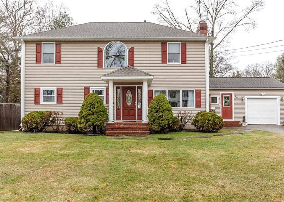 1st image of 45 Bayberry Ln