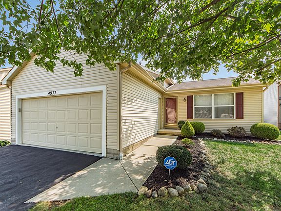 2nd image of 4977 Hilliard Oaks Ct