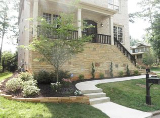 660 Kimberly Ln, Atlanta, GA 30306