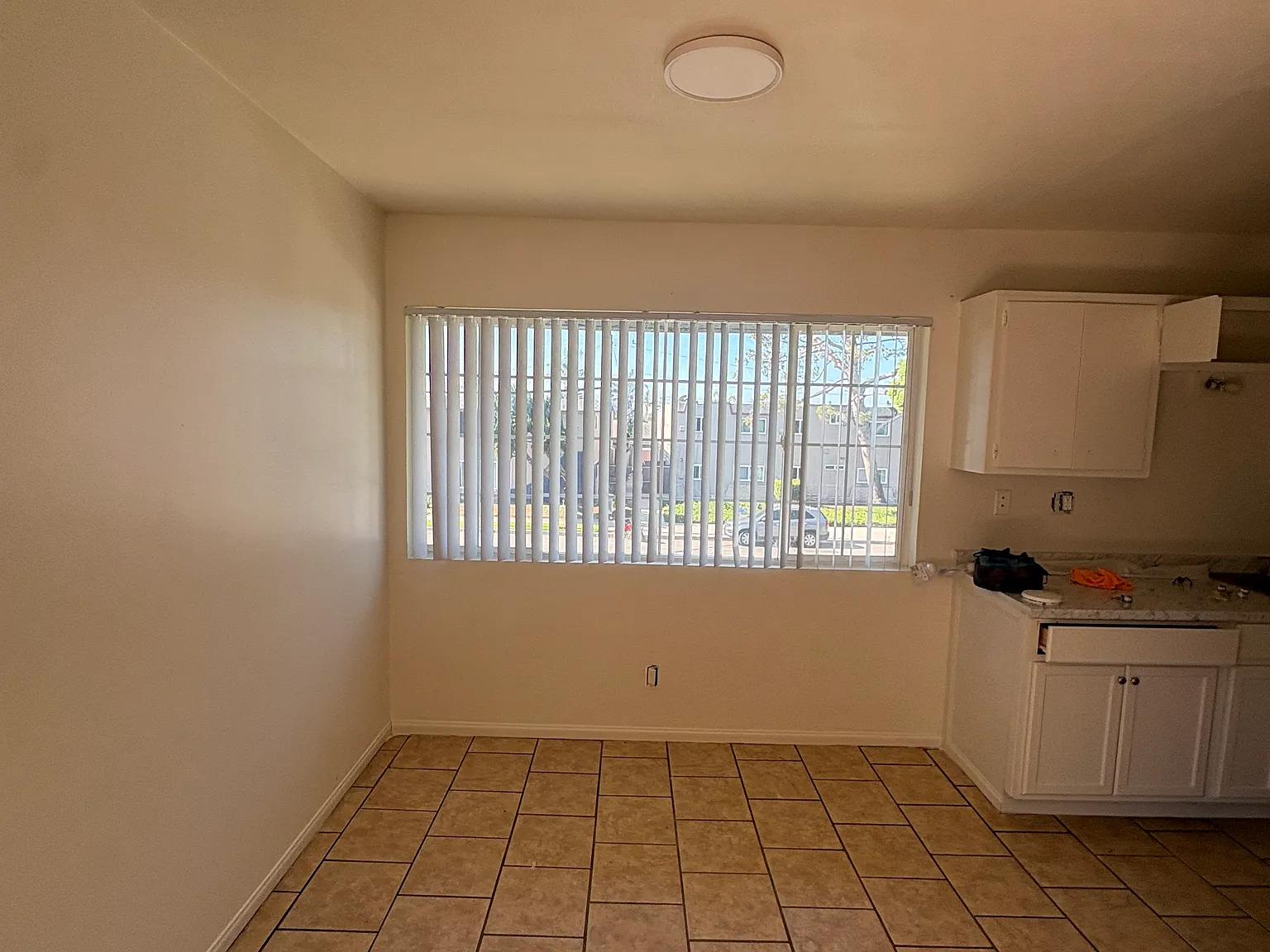 2 bed, $2,400 — Photo 4