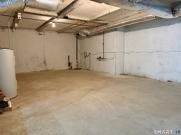 70 Grimes Rd — Photo 33