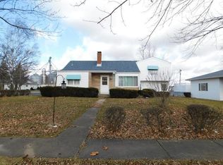 305 E Jeffery St, Cullom, IL 60929