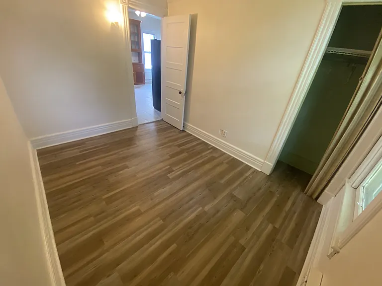 28 Pulaski St #3 — Photo 4