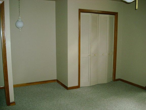 2nd image of 1008 High School Dr
