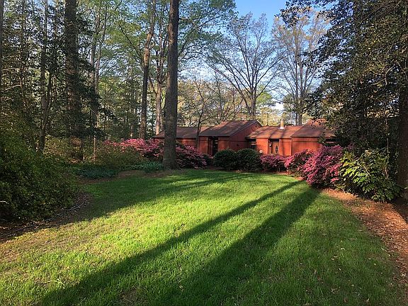 4th image of 4819 Rosewell Dr
