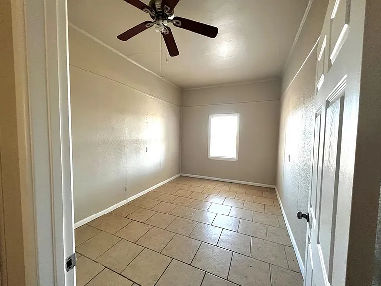 5403 McKnight Dr — Photo 6