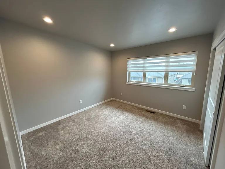 3674 SW Badger Ave — Photo 13