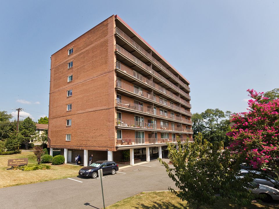 1st image of 4343 Lee Hwy APT 705