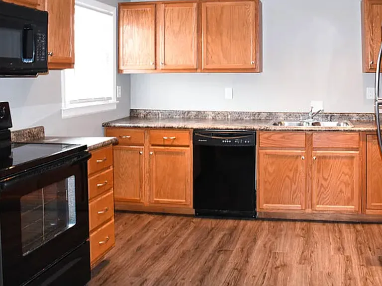 7917 Ditzler Ave — Photo 5