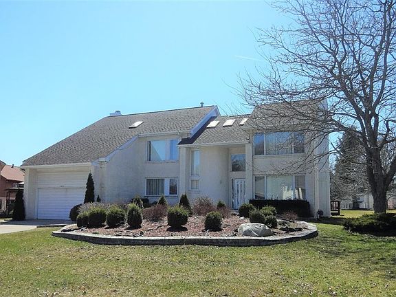 2nd image of 7405 Silver Leaf Ln