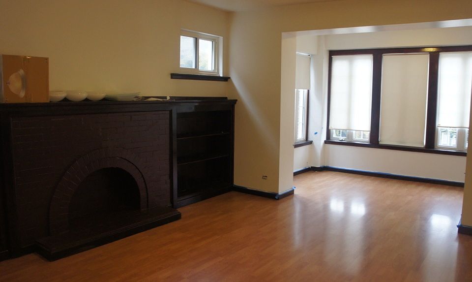 1st image of 6155 S King Dr APT 3S