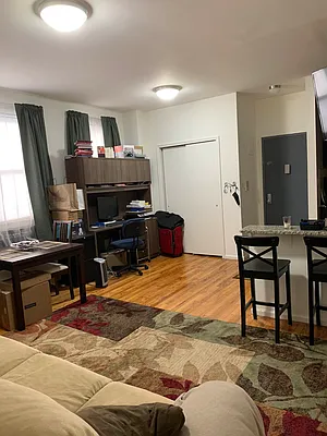 Rented by MQ Realty LLC | media 12