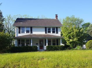 146 Center St, Clinton, NJ 08809