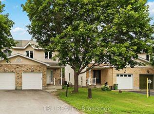 43 Kathleen Cres, Ottawa, ON K2S 1L5