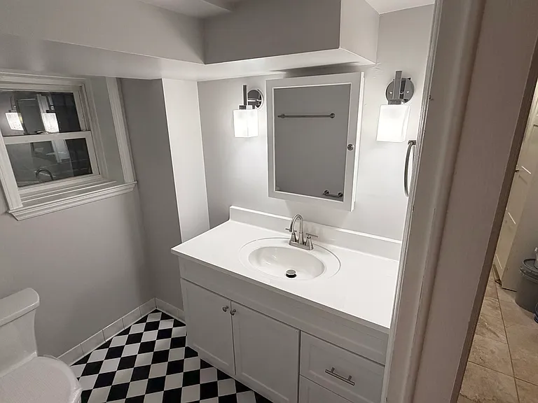 1342 Park Rd NW #B — Photo 18