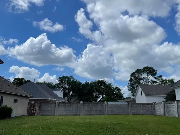 104 Club View Dr, Lafayette, LA 70503