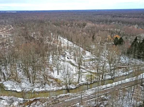 Brigden Rd, West Farmington, OH 44491