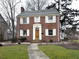 3712 Traver Rd, Shaker heights, OH 44122