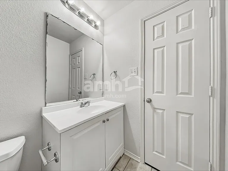 525 Drift St — Photo 14