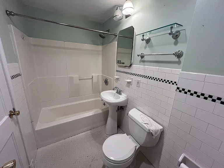 69 Keystone St #1 — Photo 6