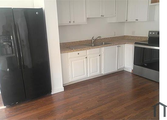 5th image of 3010 Bellwood Ave