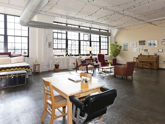 5th image of 500 Robert St N Unit 506