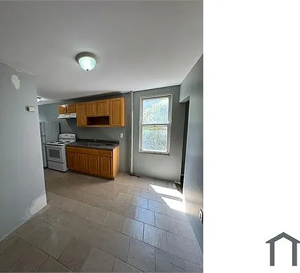 2 bed, $2,500 — Photo 2