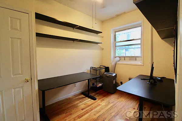 Rented by Compass | media 29