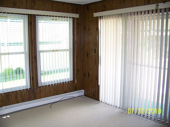 Den Off Kitchen