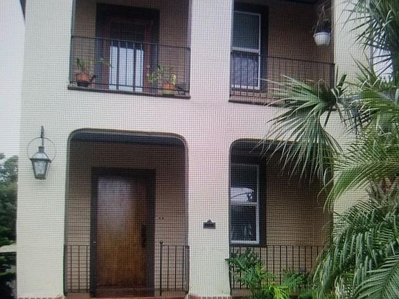 2nd image of 5923 Catina St