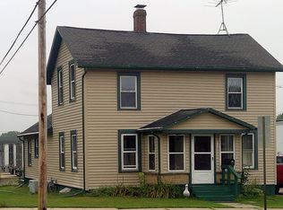 307 Wyman St, New London, WI 54961