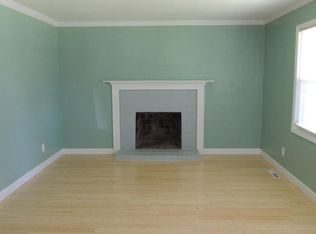 447 Dauphin Ln, Virginia Beach, VA 23452