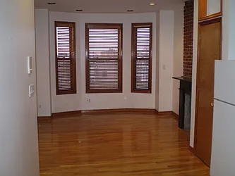 Rented by Maximus Realty Group