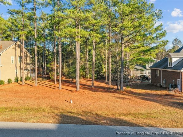 350 Falling Water Rd, Spring Lake, NC 28390