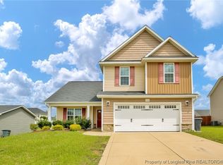 5312 Goshawk Dr, Hope Mills, NC 28348