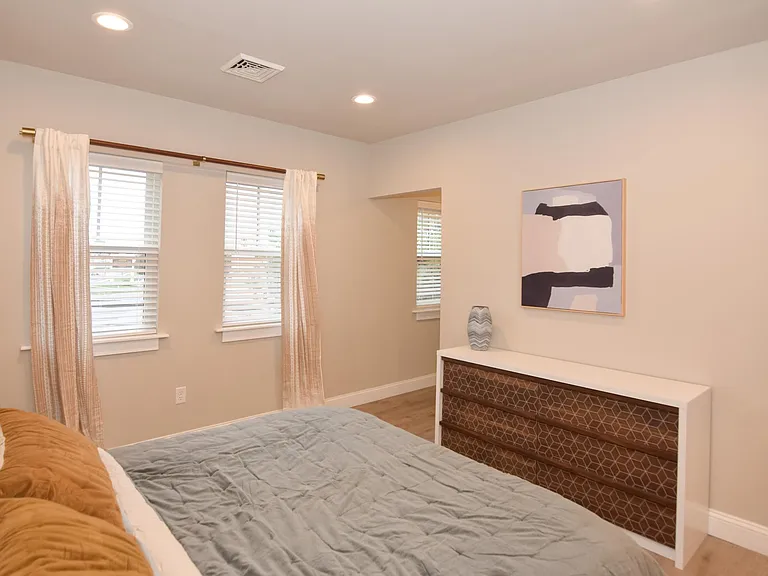 1401 Market St #2L — Photo 28