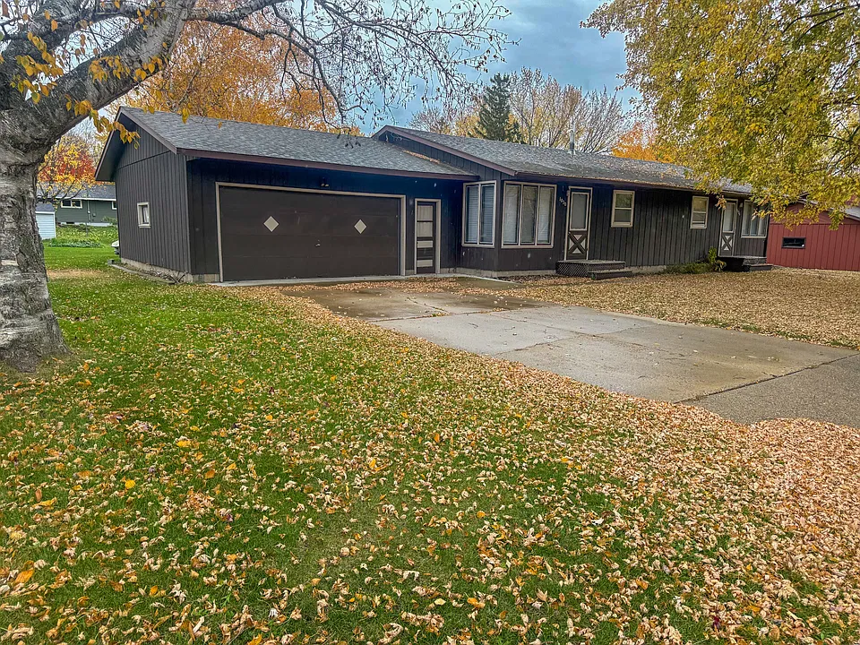 1030 3 1/2 Ave N
