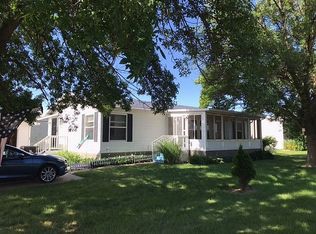 212 Fountain View Dr, Ames, IA 50010