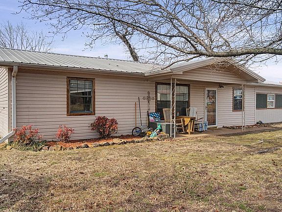 2nd image of 107 S West St