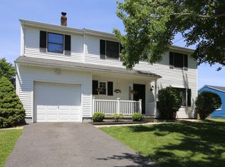 27 Heather Dr, Marlton, NJ 08053