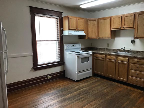 4th image of 44 Isham St #2