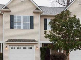 215 Biddeford Pl, Greenville, SC 29609