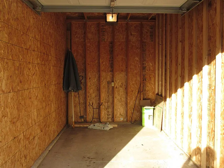114 Pilgrim Dr — Photo 35