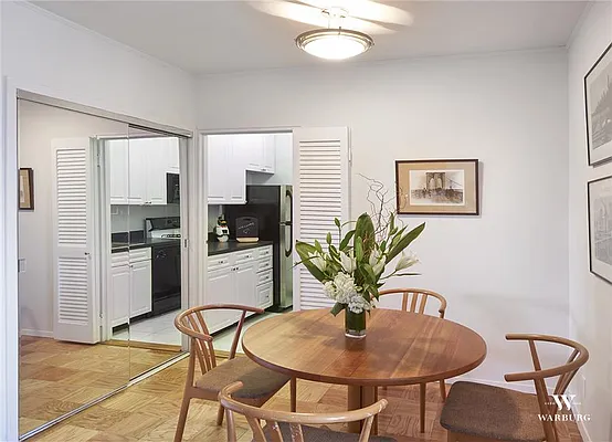 Sold by Warburg | media 3