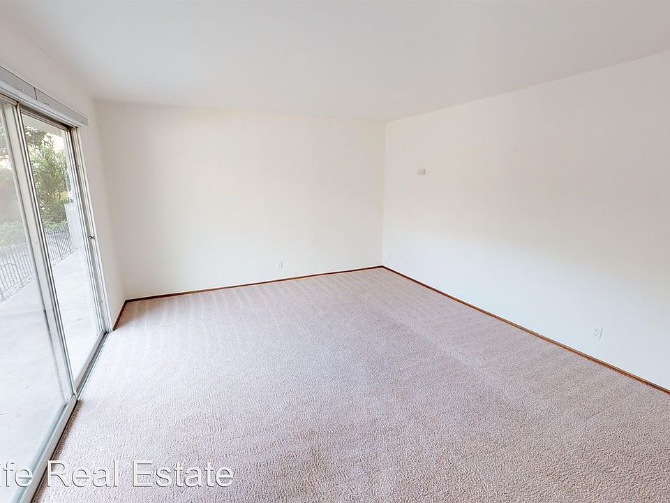 1st image of 255 C Ave APT A