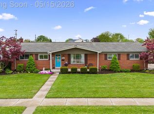 40769 Flagstaff Dr, Sterling Heights, MI 48313